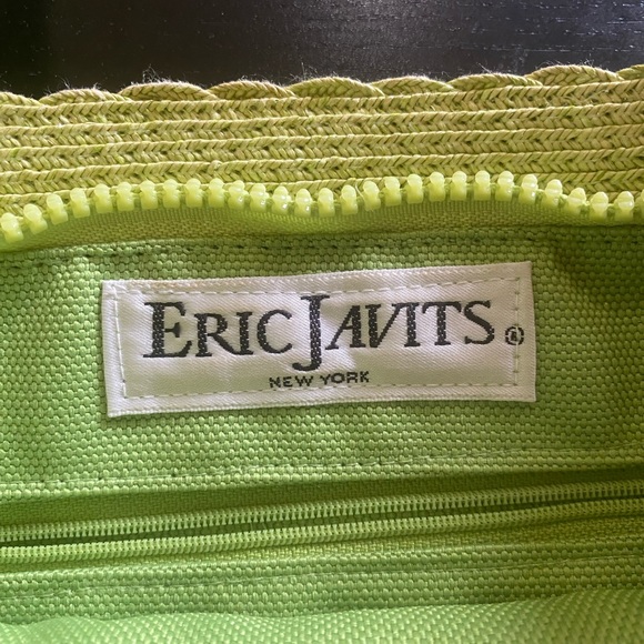 Eric Javits Green Squishee© Tote Purse - Medium Size - Picture 6 of 9